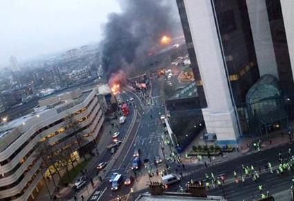 مقتل وإصابة أربعة أشخاص في حادث تحطم مروحية وسط لندن  